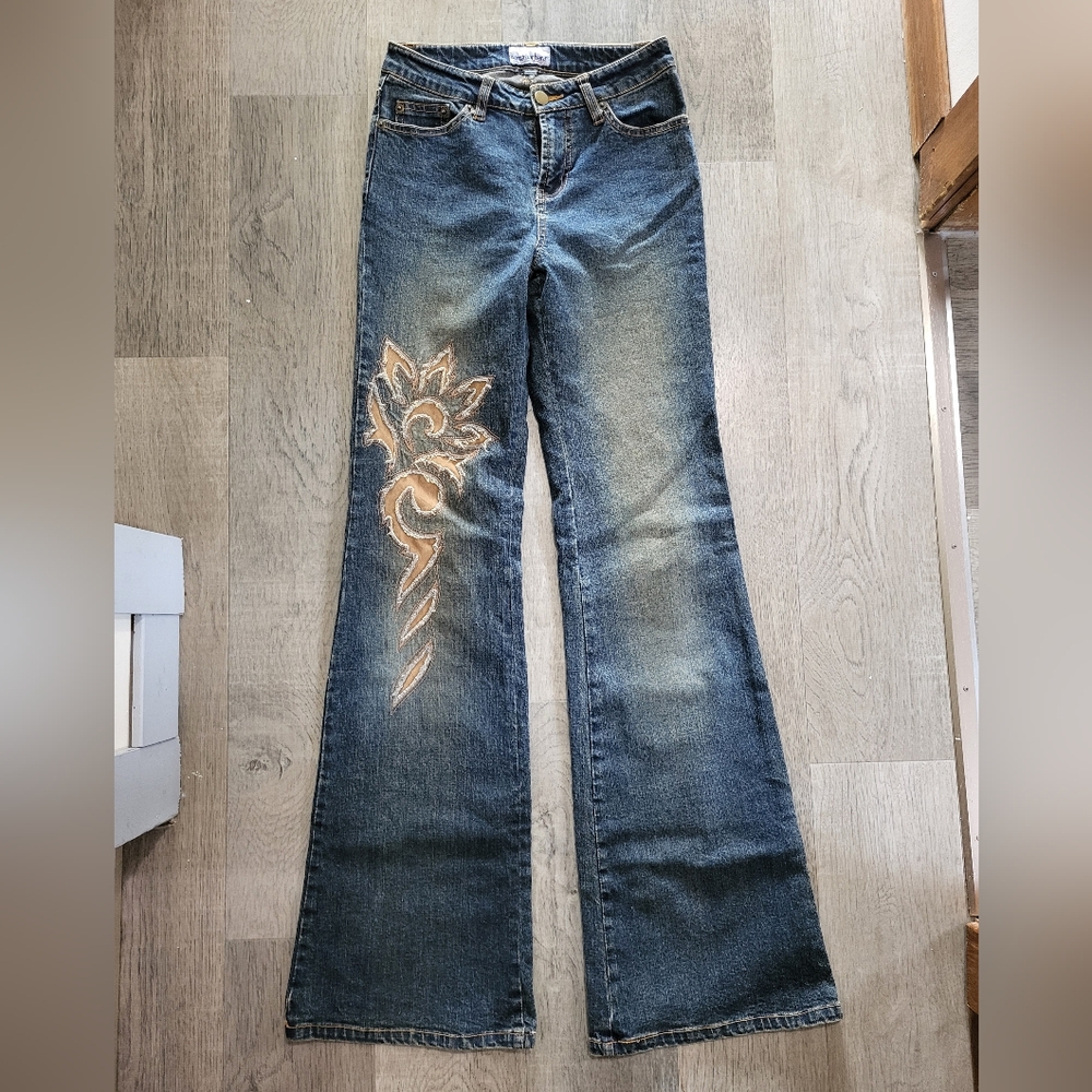 Santa Barbara Jeans, circa 2003, y2k era, size 1, denim jeans with embellishment